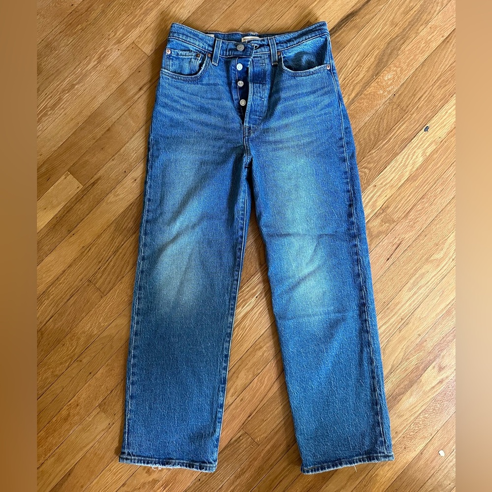 Levi's Women's Ribcage Straight Ankle Jeans (NWOT)